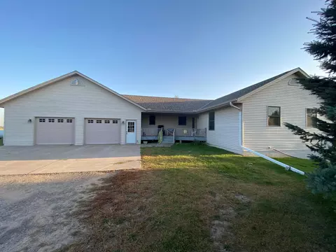 12151 97th St, Milaca, MN 56353 photo 2