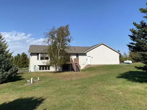12151 97th St, Milaca, MN 56353