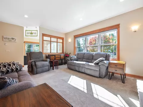 Living - 102 8th St N, Wheaton, MN 56296 photo 4 of 4