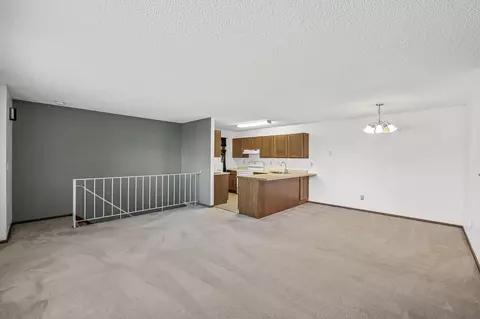 1269 Greenbriar Ct #34, White Bear Township, MN 55110