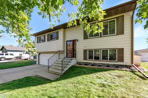 43 Evergreen Cir, West Fargo, ND 58078