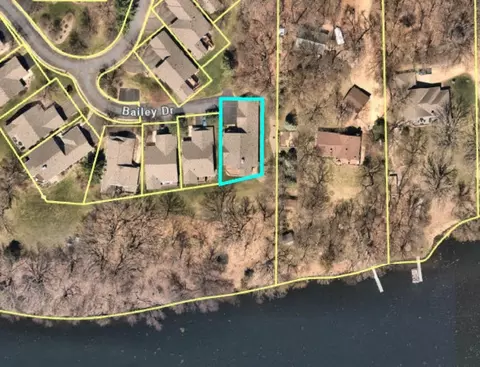 7828 Bailey Dr, Eden Prairie, MN 55347