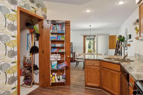 1859 Cliff Lake Ct, Eagan, MN 55122 photo 14
