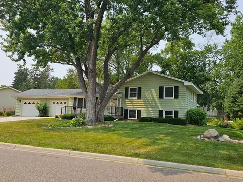 8524 Cherokee Dr N, Brooklyn Park, MN 55428