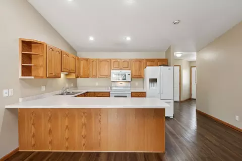 1423 Summit St, Baldwin, WI 54002 photo 4