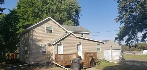 300 6th Ave SW, Wells, MN 56097