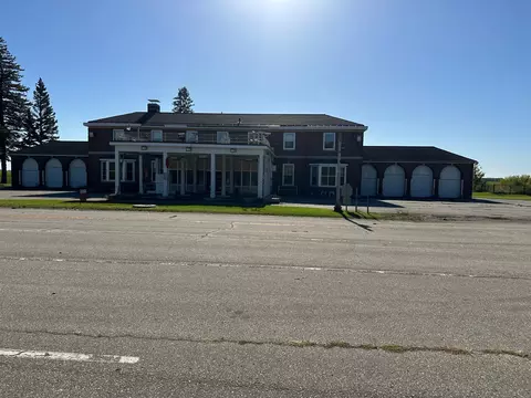 4147 Us Highway 75, Noyes, MN 56740