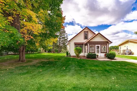 2661 Helen St N, North Saint Paul, MN 55109