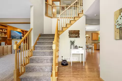 921 Firethorne Trl, Jordan, MN 55352 photo 6