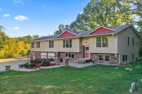 3649 57th St W, Northfield, MN 55057