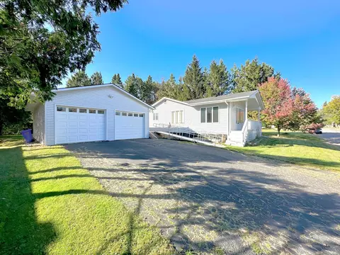 3993 Cedar St, Kettle River, MN 55757