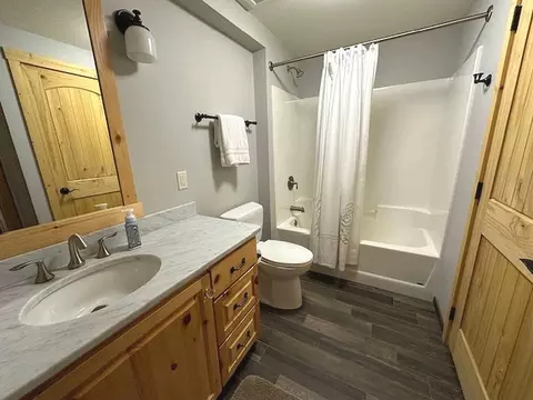 Bath - 22012 Excelsior Dr, Nevis, MN 56467 photo 4 of 4