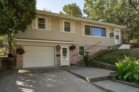 4020 7th St NW, Rochester, MN 55901