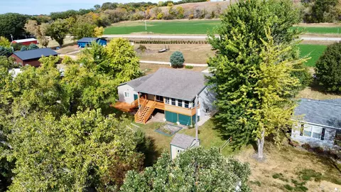 82799 Sidney St, Clinton, MN 56225