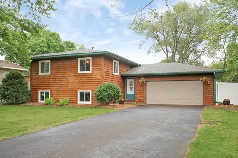 104 Craig Ln, Monticello, MN 55362