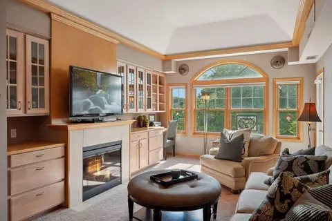 500 Greenhaven Dr #314, Burnsville, MN 55306