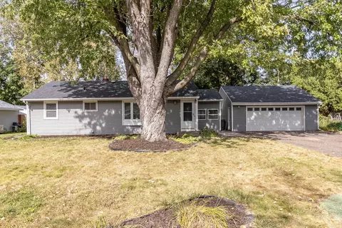 2617 Randy Ave, White Bear Township, MN 55110