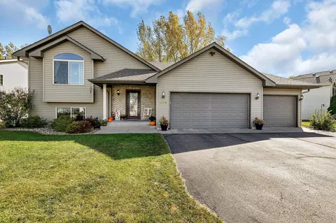 434 Cedarwood Ct, Waite Park, MN 56387