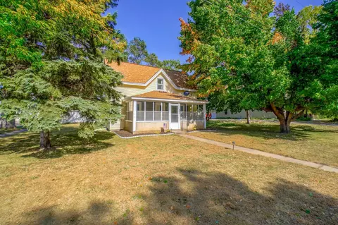 804 Saint Croix St, Prescott, WI 54021