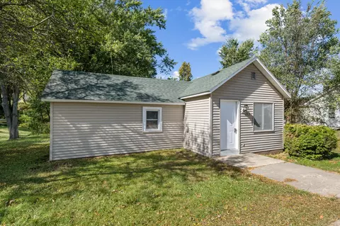 613 S Grant St, Houston, MN 55943