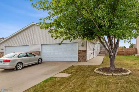 4761 Townsite Pl S, Fargo, ND 58104