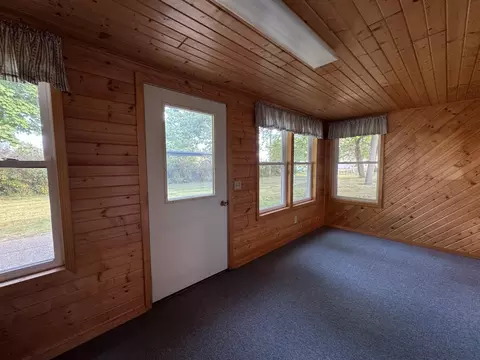 305 S Oak St, Hendricks, MN 56136 photo 7