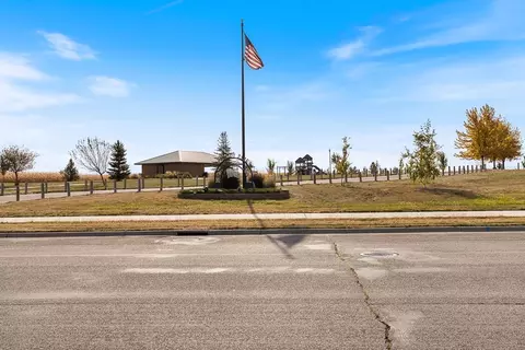 811 Windstar St #A, Marshall, MN 56258 photo 42