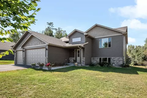 2741 Davis St S, Cambridge, MN 55008 photo 3