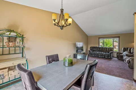 2741 Davis St S, Cambridge, MN 55008 photo 11