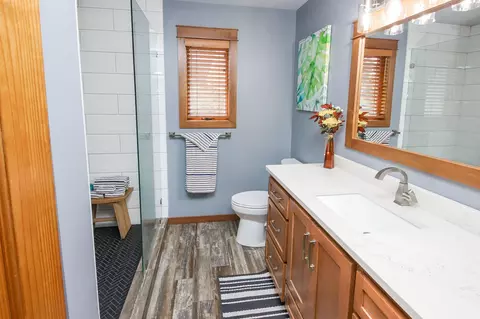 Bath - 11053 Norway Rd, Avon, MN 56310 photo 1 of 3
