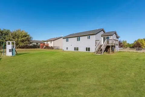 9175 Twins St, Brainerd, MN 56401 photo 2