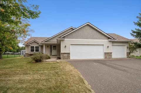 5439 129th St N, Hugo, MN 55038