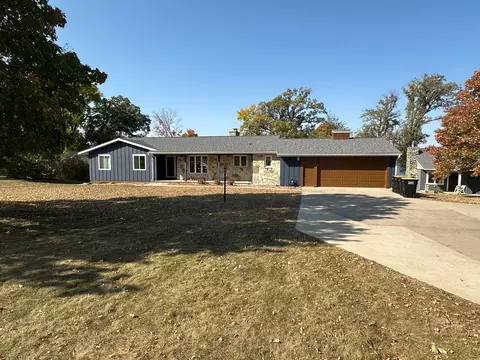 807 Lake Shore Dr, Sauk Centre, MN 56378