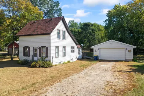 23435 Farwell Ave, Warsaw, MN 55087