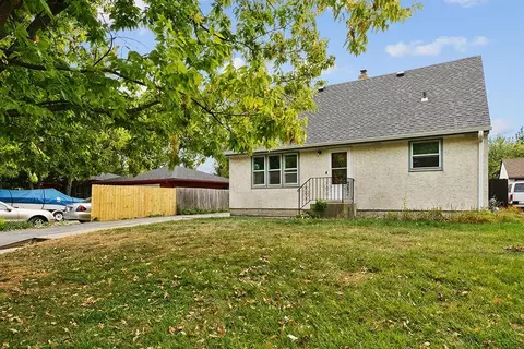 46 Orange Ave W, Saint Paul, MN 55117
