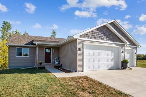 380 Lake Erin Dr, Green Isle, MN 55338