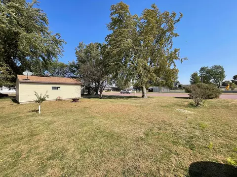 200 Ochre St W, Comfrey, MN 56019 photo 45