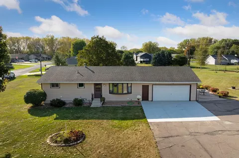 502 Central Ave S, Geneva, MN 56035