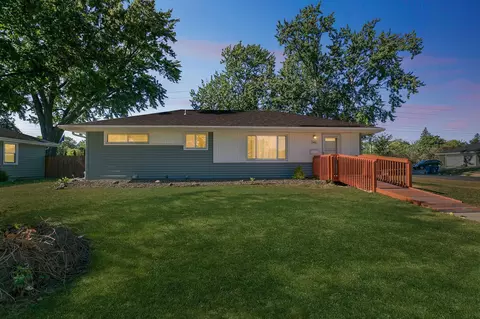 9400 Columbus Ave S, Bloomington, MN 55420