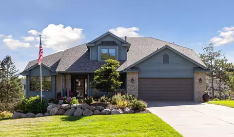 849 Stewarton Dr, Woodbury, MN 55125