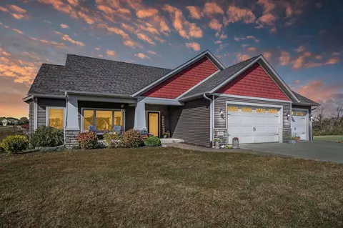 985 152nd Ave, New Richmond, WI 54017