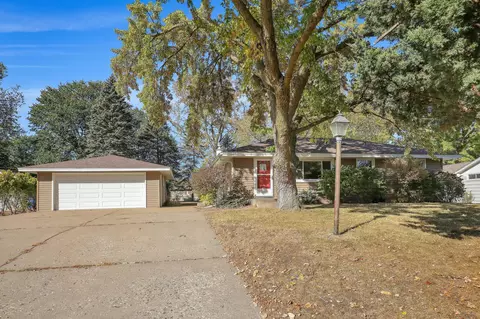 11424 Goodrich Rd, Bloomington, MN 55437
