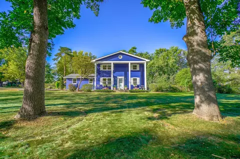 468 Quinmore Ave N, Lakeland, MN 55043