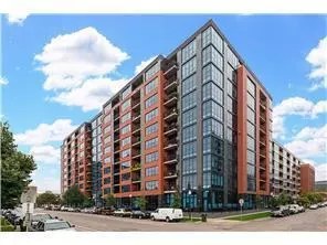 215 10th Ave S #120, Minneapolis, MN 55415