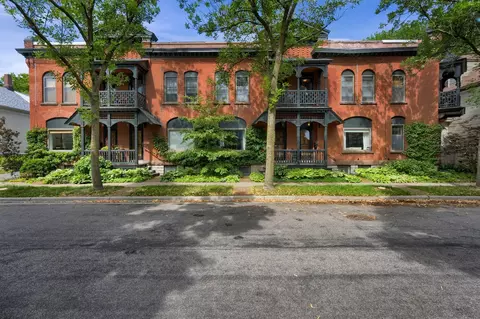 91 Leech St, Saint Paul, MN 55102