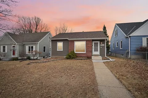 2709 Kentucky Ave S, Minneapolis, MN 55426