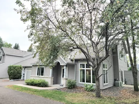 2522 Sumac Rdg, White Bear Lake, MN 55110