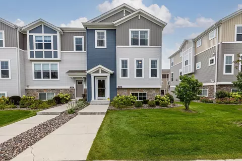 6940 Huckleberry Dr, Minnetrista, MN 55331
