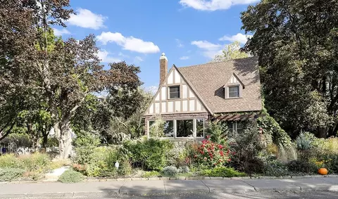 1312 Como Blvd E, Saint Paul, MN 55117