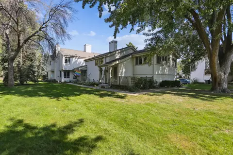 248 Cambria Ct, Woodbury, MN 55125